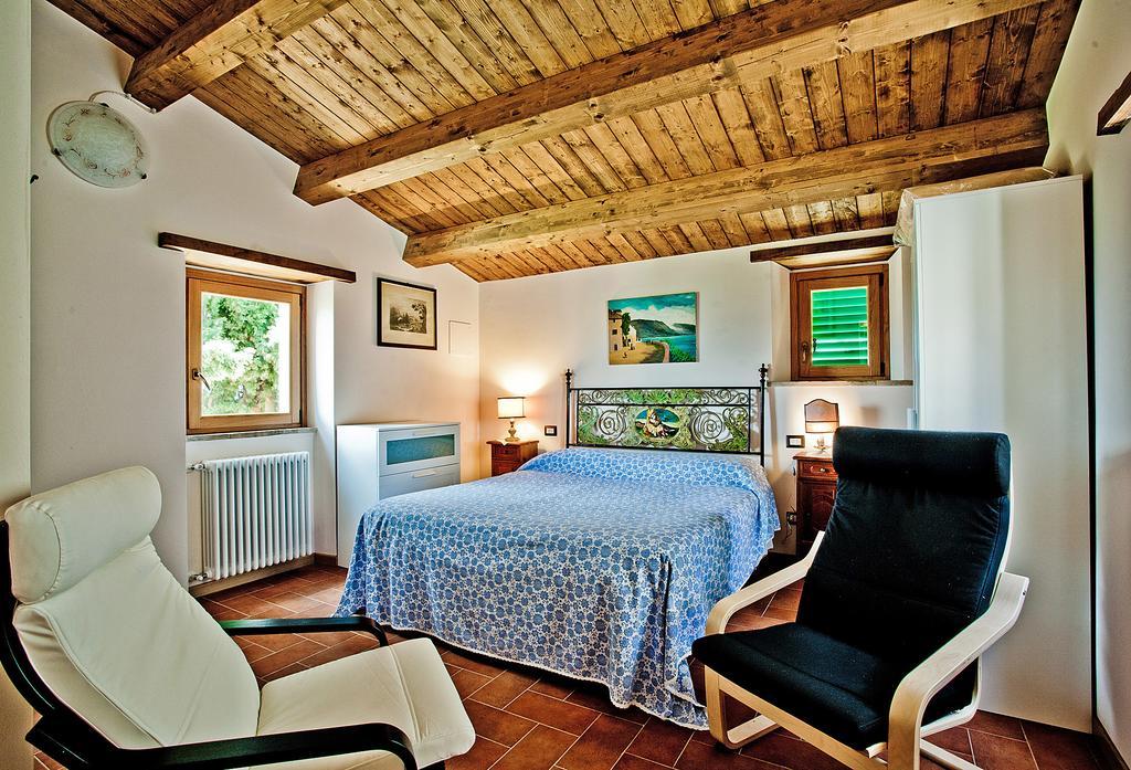 Agriturismo Terra Di Michelangelo Caprese Michelangelo ภายนอก รูปภาพ